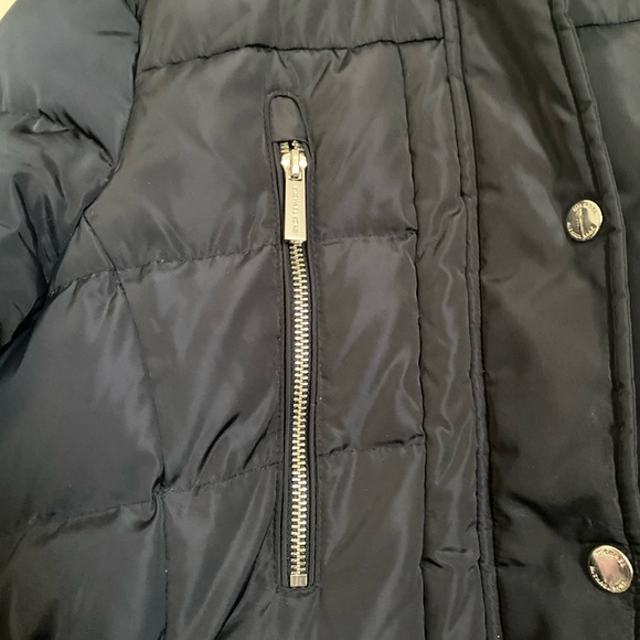 Michael Kors Dark Blue Puffer Jacket with Faux Fur - Picture 3 of 12